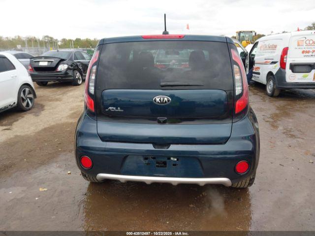 Kia Soul + Image 2