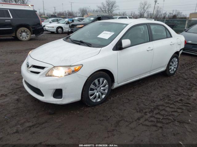 Toyota Corolla Le Image 8