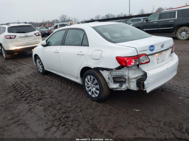 Toyota Corolla Le Image 9