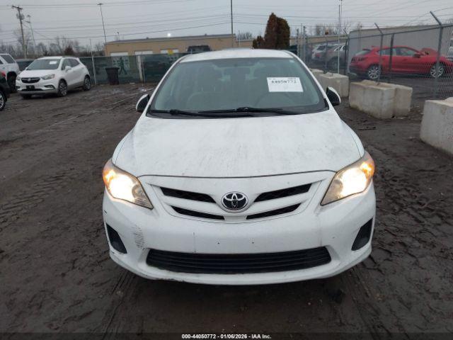 Toyota Corolla Le Image 2