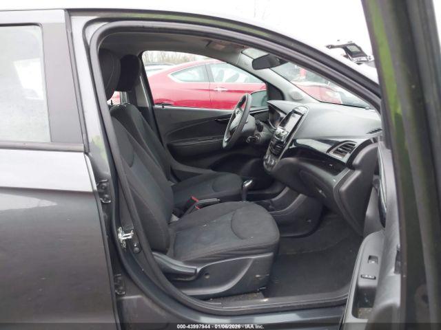 Chevrolet Spark Fwd 1lt Automatic Image 4