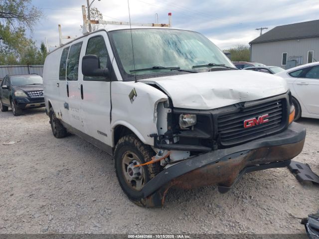 GMC Savana Standard Image 1