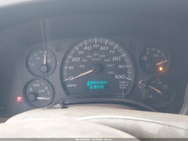 GMC Savana Standard Image 5