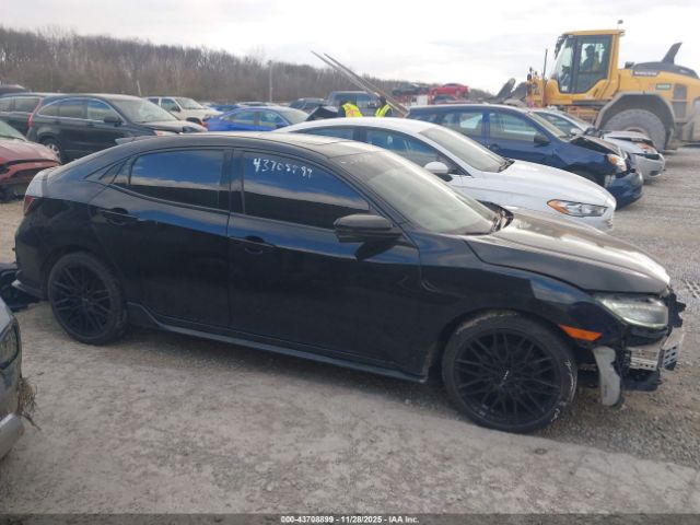 Honda Civic Sport Touring Image 6