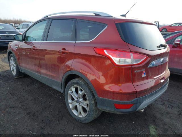Ford Escape Titanium Image 3