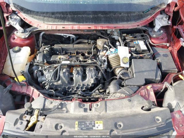 Ford Escape Titanium Image 11