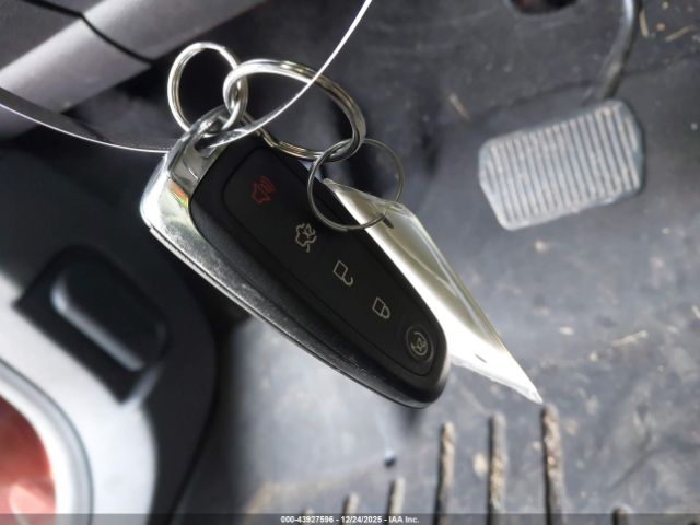 Ford Escape Titanium Image 12