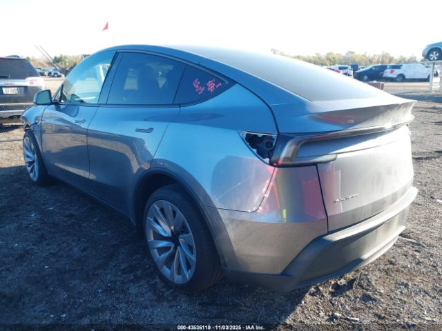 Tesla Model Y Image 4
