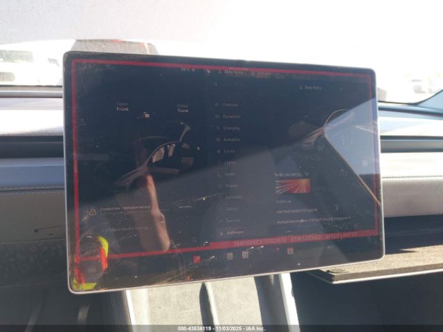 Tesla Model Y Image 19